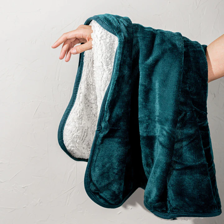 The OG waterproof blanket