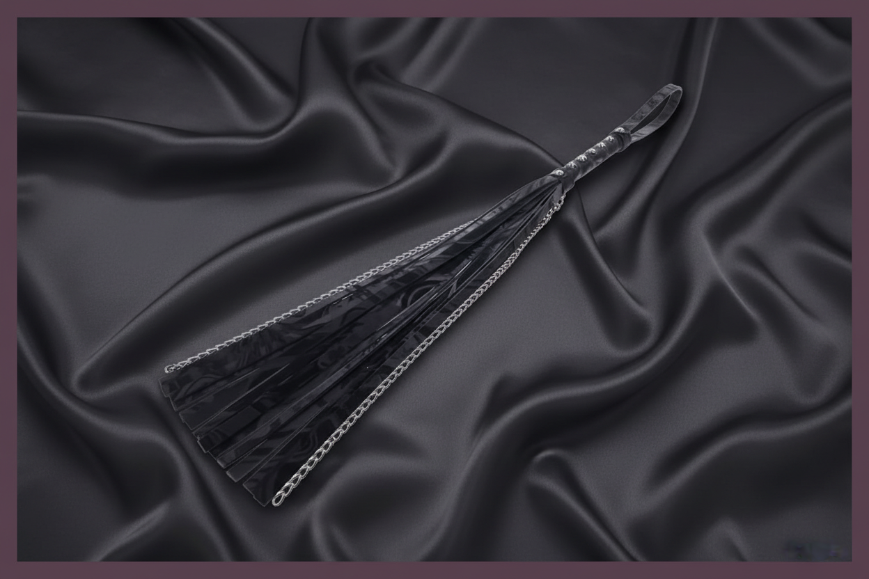 Velvet Noir Chain Flogger
