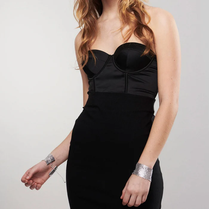 Desir Metallique Mesh Handcuffs